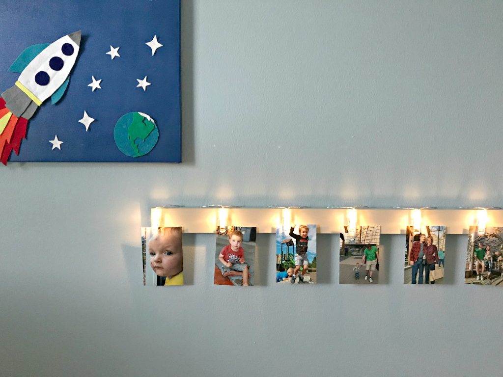 Quick and Easy DIY Light Clip Display Board. Fun way to display kid's art, photos, notes, and more. Display & Notes area to organize kids, teens, college dorms, and an office.