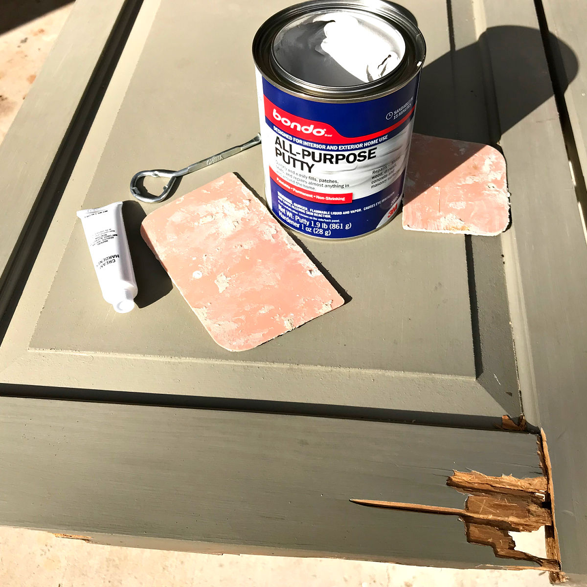 How To Use Bondo All Purpose Putty How To Use Bondo To Repair Wood Rot: Easy Steps, Photos and Video - Abbotts  At Home