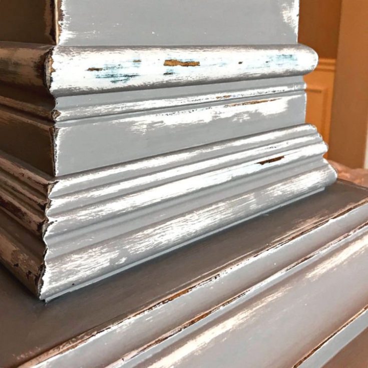 Here's how I get the perfect layered paint and distressed paint finish with chalk paint on furniture. East how to distress paint steps and video to help you do it too! DIY White and Grey Distressed Furniture Look #PaintTips #Painting #Crafts #DIYCrafts #ChalkPaint