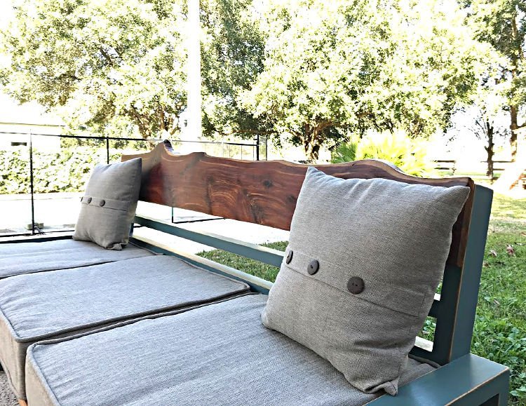 DIY Outdoor Bench Plans with a back. Wood bench made from cheap 2x4's - can be used with or without cushions.