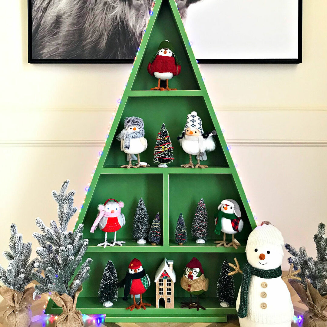 I LOVE this Easy DIY Wooden Christmas Tree Shelf (Steps & Video