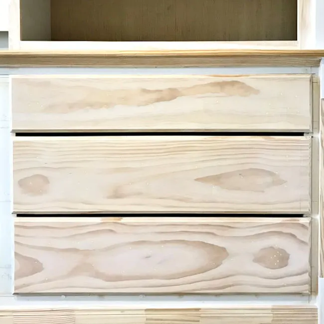 How to build a Quick & Easy DIY Wood Drawer Front with a pretty routed edge, slab overlay design. I love how adding a simple routed edge to this DIY Wood Drawer Front gave it a beautiful, classic, high end look. That was so, so easy!