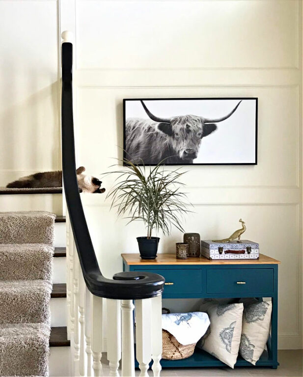 How To Decorate a Large Wall in a Living Room (7 Helpful Tips ...