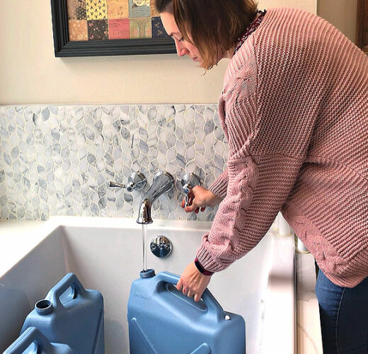 4 Best Ways to Store Water for Emergency (Long Term) Abbotts At Home