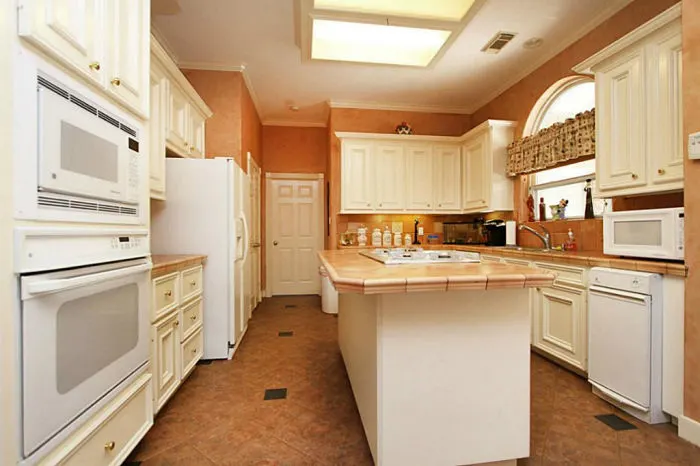 Before picture of a kitchen remodel.