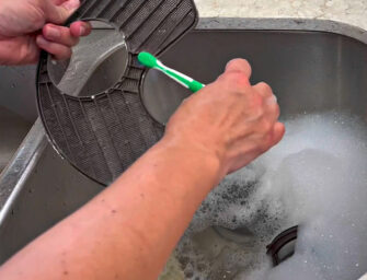 Easy Steps To Clean A Dishwasher & Dishwasher Filter With Vinegar