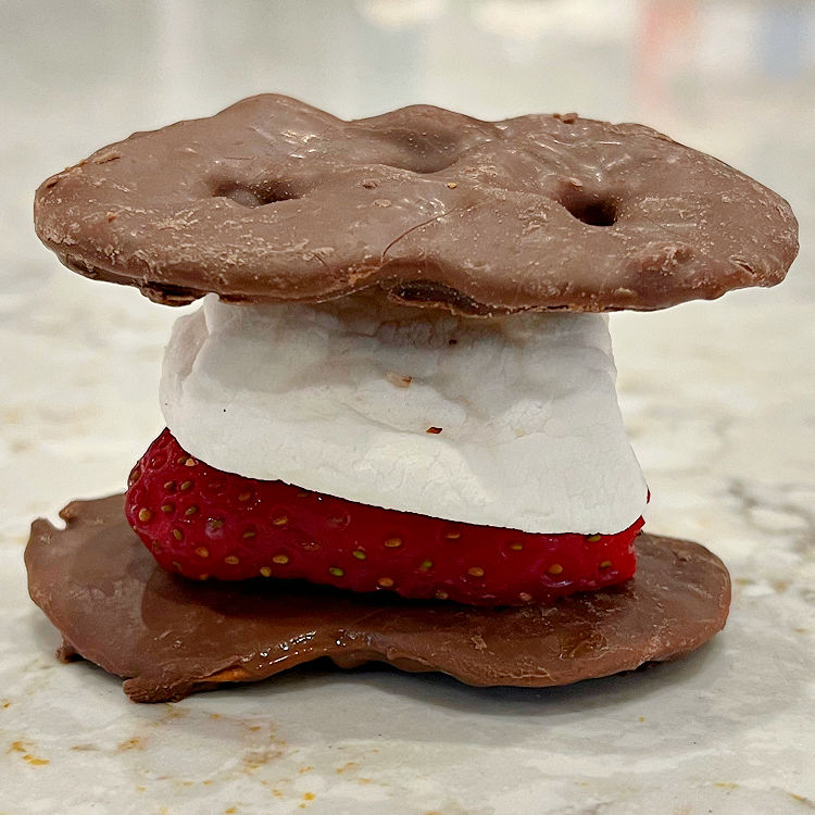 Chocolate Pretzel, marshmallow and Strawberries Smores.