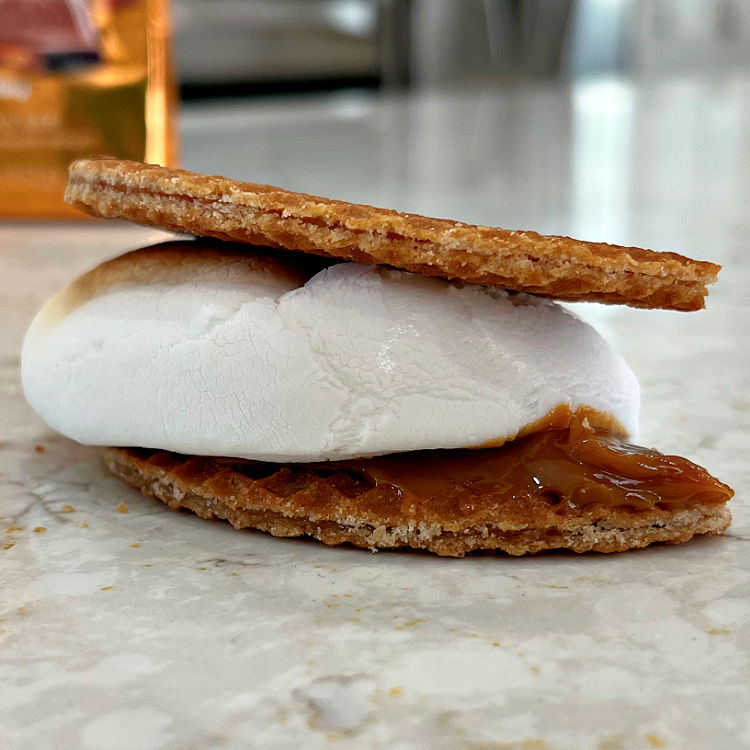 Caramel lovers quick dessert - stroopwafel cookie, dulce de leche, and marshmallow smores.